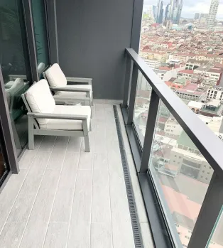 Bomonti'de Tamamen Mobilyalı Lüks Daire Satılık